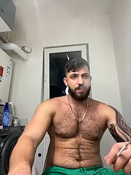 LoveIsBlind  online show from 12.20.24