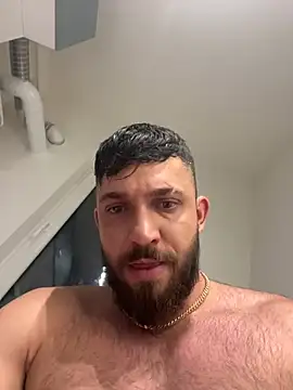 LoveIsBlind  online show from 01.30.25