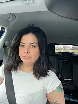 Snapshot of NaomiSquirts chatting on 02.12.25 NaomiSquirts online show from 02.12.25