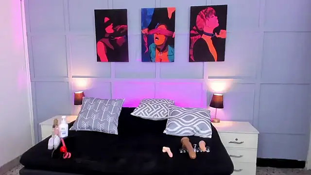 Snapshot of Elizabeth_Santos chatting on 01.30.25 Elizabeth Santos online show from 01.30.25