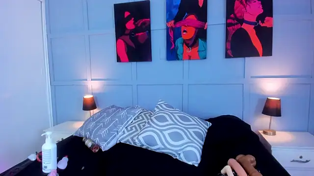 Snapshot of Elizabeth_Santos chatting on 02.22.25 Elizabeth Santos online show from 02.22.25