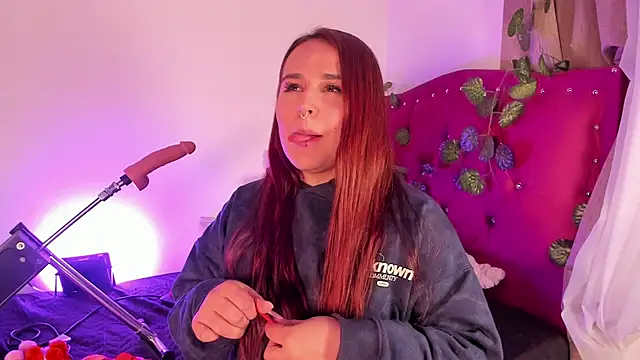 evy orange1 online show from 01.31.25