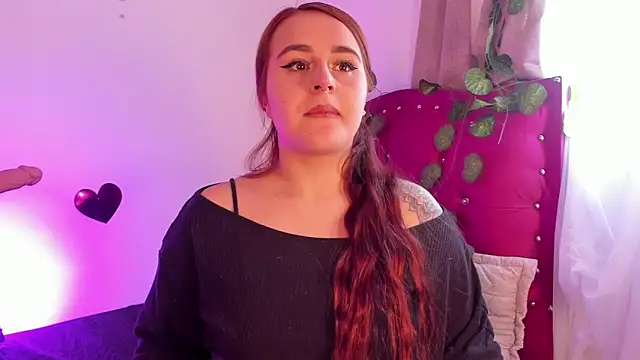 evy orange1 online show from 03.03.25