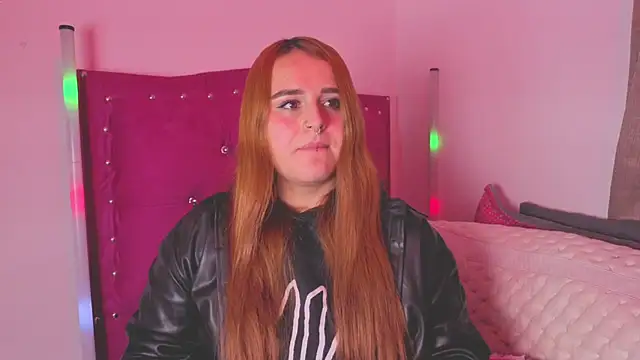 evy orange1 online show from 10.04.25