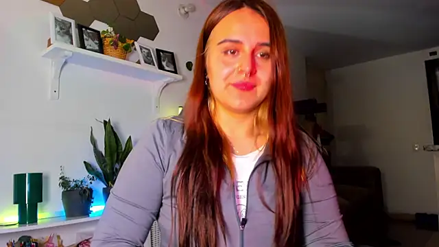 evy orange1 online show from 03.26.26