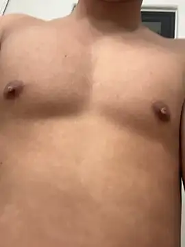 Snapshot of ilov3bigbootylatinas chatting on 01.11.26 ilov3bigbootylatinas online show from 01.11.26