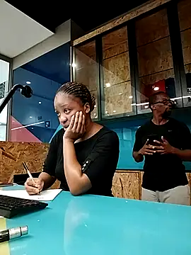 Snapshot of Sgeme325is chatting on 02.23.25 Sgeme325is online show from 02.23.25