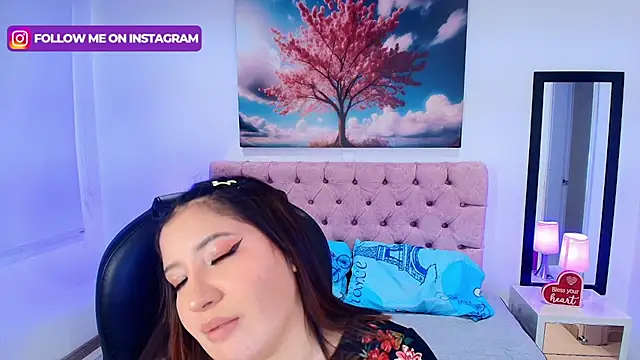 Emma monserrat online show from 01.06.26