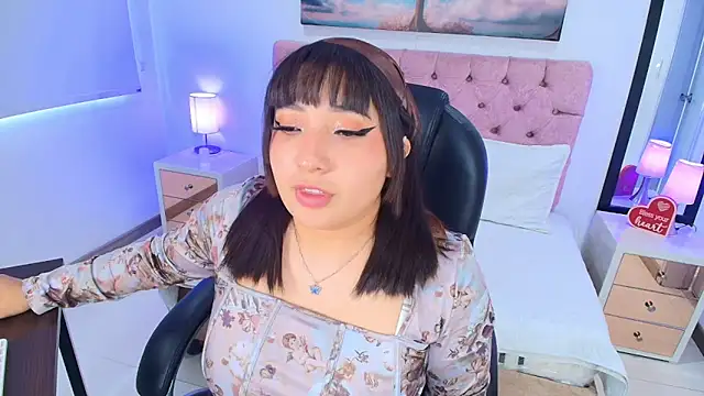 Emma monserrat online show from 03.18.26