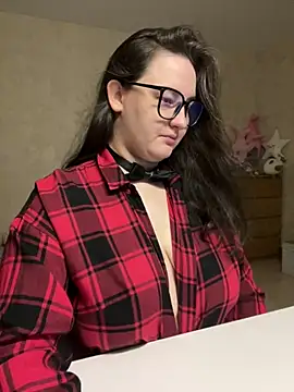 Snapshot of hungry1bunny chatting on 01.30.25 hungry1bunny online show from 01.30.25