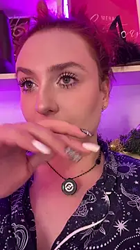 AnnaRichmond online show from 12.22.25