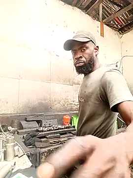 Snapshot of Yairelnegro chatting on 11.24.25 Yairelnegro online show from 11.24.25