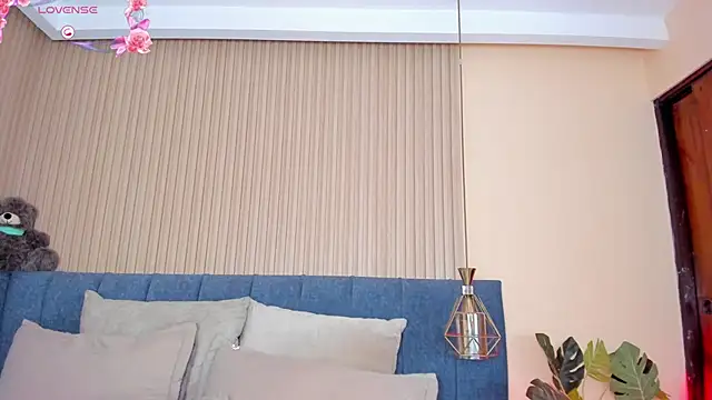 Snapshot of kathecute__ chatting on 02.15.26 kathecute online show from 02.15.26