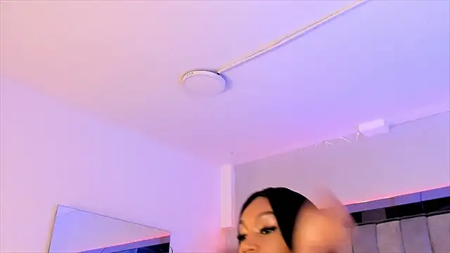 Snapshot of ChaynnaCooper chatting on 01.27.25 ChaynnaCooper online show from 01.27.25