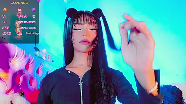 Snapshot of HELEM__S7 chatting on 02.19.25 HELEM S7 online show from 02.19.25