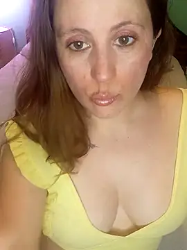 SofiEstevez online show from 10.04.25