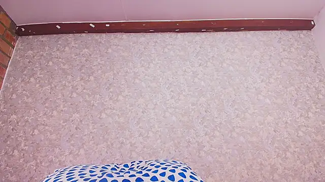 Snapshot of nicol_f chatting on 12.31.24 nicol f online show from 12.31.24