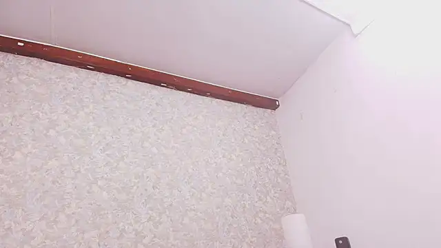 Snapshot of nicol_f chatting on 01.06.25 nicol f online show from 01.06.25