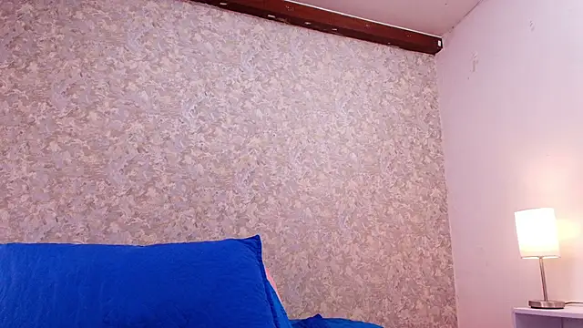 Snapshot of nicol_f chatting on 02.07.25 nicol f online show from 02.07.25