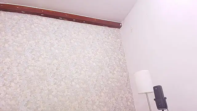 Snapshot of nicol_f chatting on 02.09.25 nicol f online show from 02.09.25