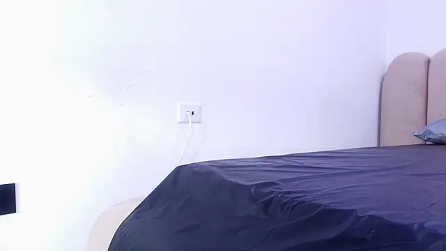 nicol f online show from 02.05.26