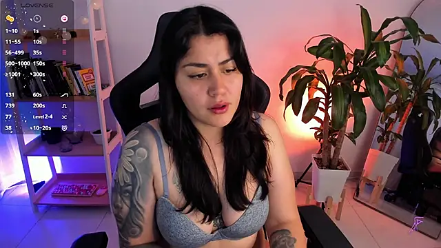 Snapshot of GretaX-X chatting on 02.23.26 GretaX-X online show from 02.23.26