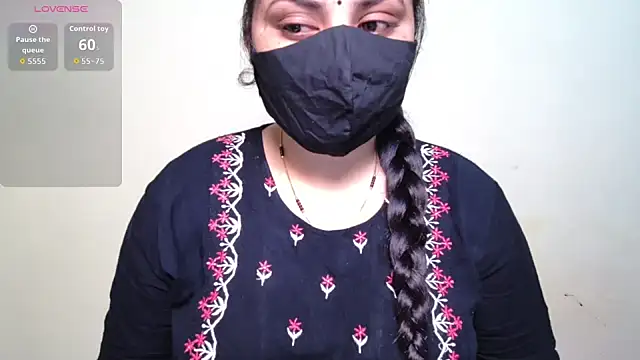 Snapshot of sindhu_22 chatting on 10.20.25 sindhu 22 online show from 10.20.25