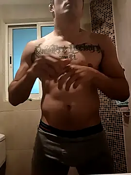 Snapshot of duromelopones chatting on 10.21.25 duromelopones online show from 10.21.25