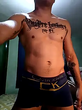 Snapshot of duromelopones chatting on 10.22.25 duromelopones online show from 10.22.25