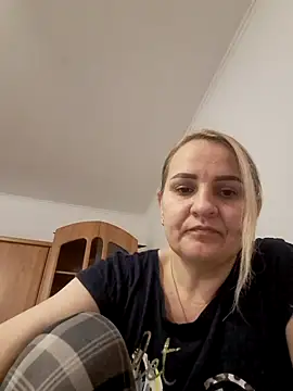 Snapshot of Malichkaanna30 chatting on 12.15.24 Malichkaanna30 online show from 12.15.24