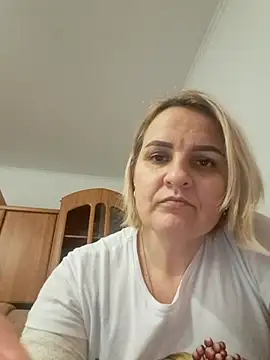 Snapshot of Malichkaanna30 chatting on 01.05.25 Malichkaanna30 online show from 01.05.25