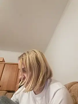 Snapshot of Malichkaanna30 chatting on 01.15.25 Malichkaanna30 online show from 01.15.25