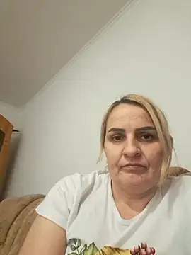 Snapshot of Malichkaanna30 chatting on 02.09.25 Malichkaanna30 online show from 02.09.25