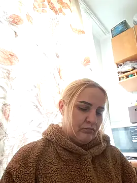 Snapshot of Malichkaanna30 chatting on 10.26.25 Malichkaanna30 online show from 10.26.25