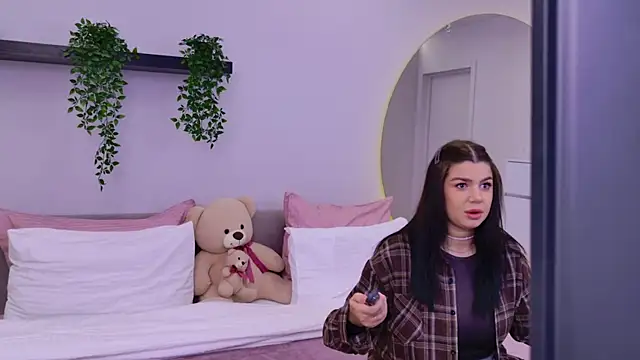 Snapshot of MelanieCarterr chatting on 09.27.25 MelanieCarterr online show from 09.27.25