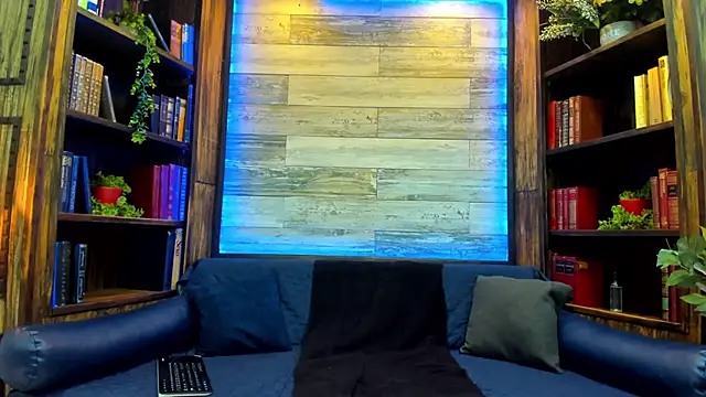 lunainsane58 online show from 03.13.25