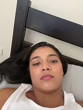 evely coelloo online show from 03.08.25