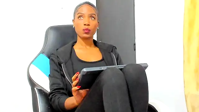 Kalua Brown online show from 03.27.26