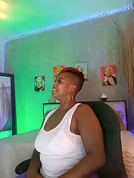 nahiarapalmer19 online show from 09.10.25