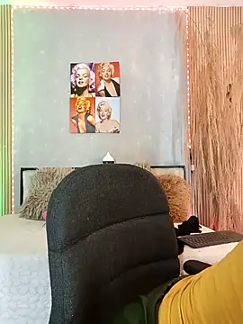 nahiarapalmer19 online show from 04.04.26