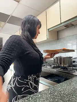 Afroditapoloo online show from 06.05.26