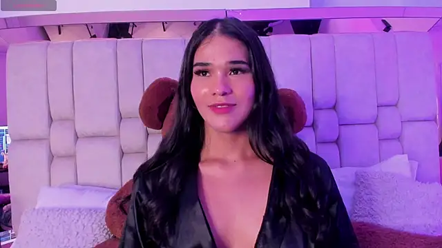 Snapshot of Isa_Little_Star chatting on 02.15.25 Isa Little Star online show from 02.15.25