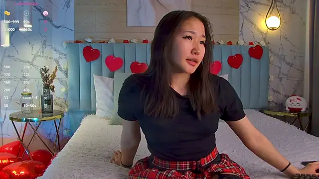 Snapshot of RizeShiro chatting on 02.20.25 RizeShiro online show from 02.20.25