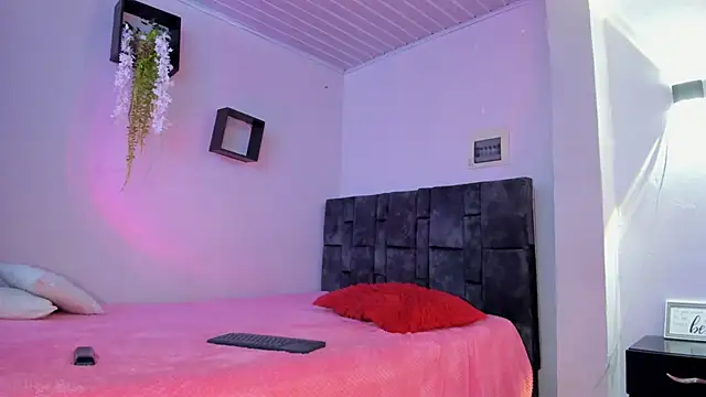 kitty myers online show from 09.13.25