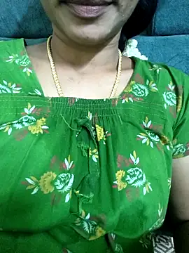 Snapshot of Ambika01 chatting on 04.01.26 Ambika01 online show from 04.01.26