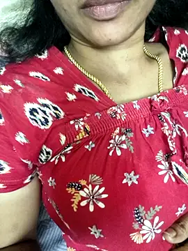 Snapshot of Ambika01 chatting on 04.21.26 Ambika01 online show from 04.21.26