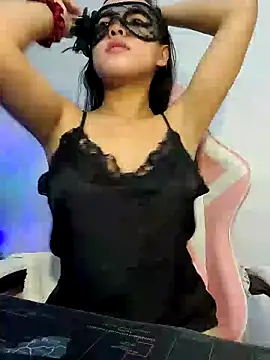 Snapshot of princess_katey chatting on 12.06.24 princess katey online show from 12.06.24