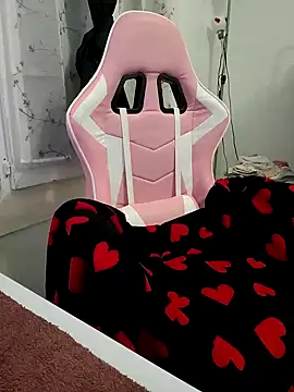 Snapshot of princess_katey chatting on 01.20.25 princess katey online show from 01.20.25