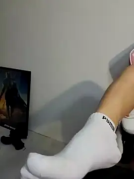 Snapshot of princess_katey chatting on 02.03.25 princess katey online show from 02.03.25