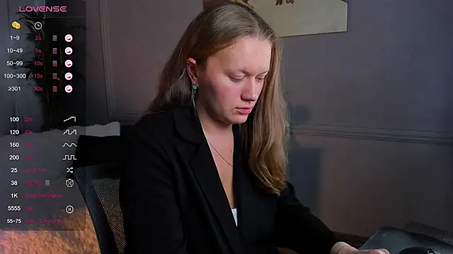 Snapshot of Ariell_Margot_ chatting on 01.21.25 Ariell Margot online show from 01.21.25